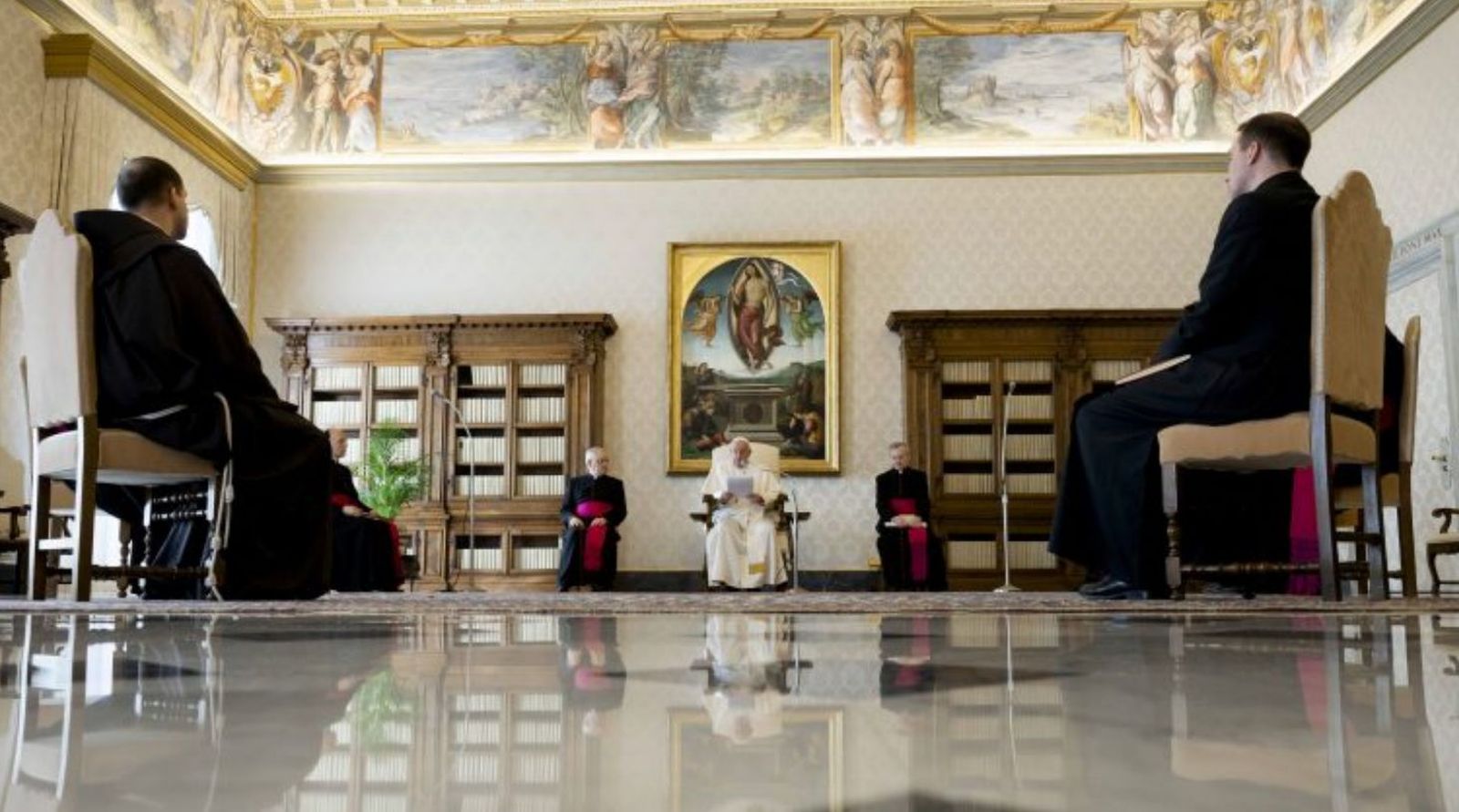 Audiencia del Papa en la biblioteca