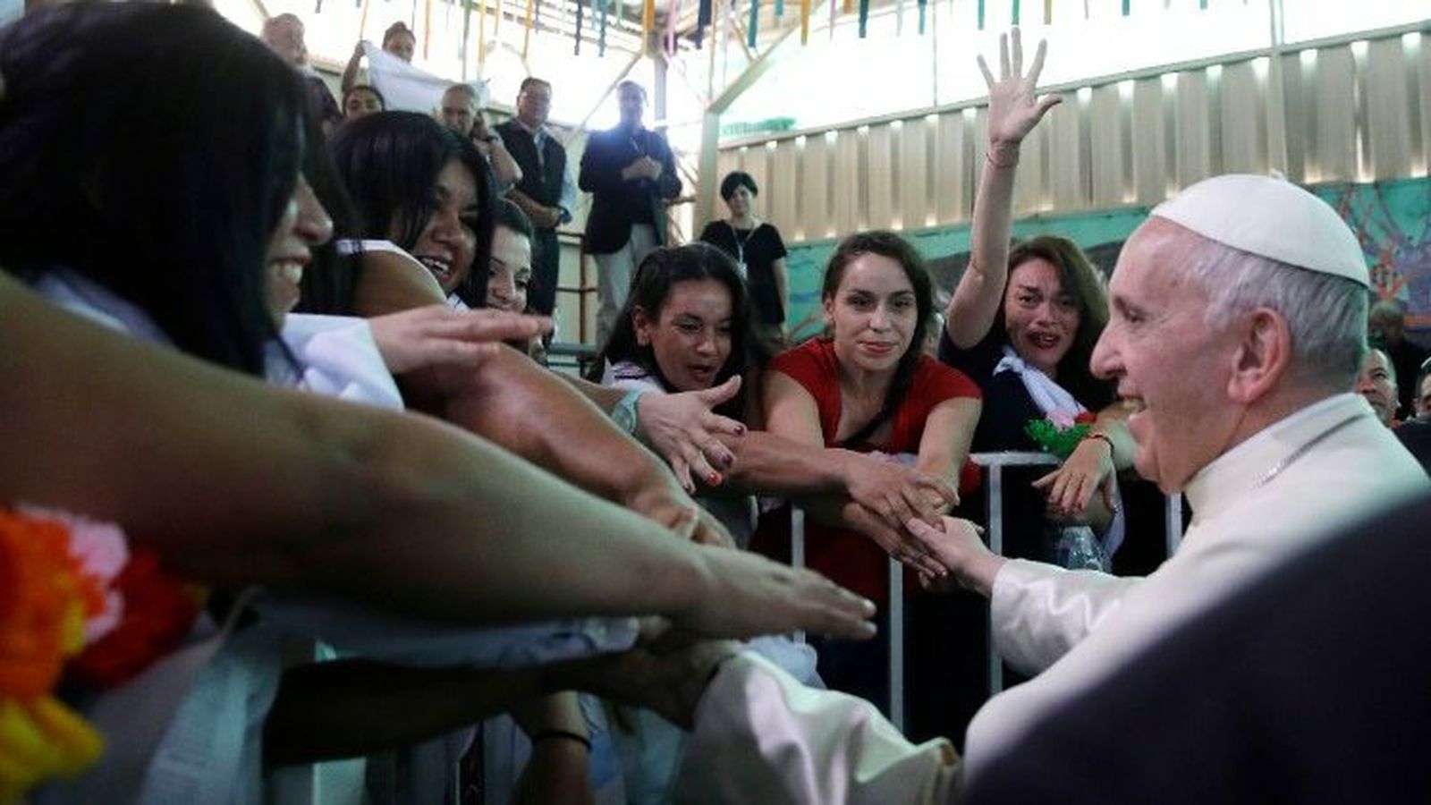 El Papa, en una cárcel de mujeres en Chile