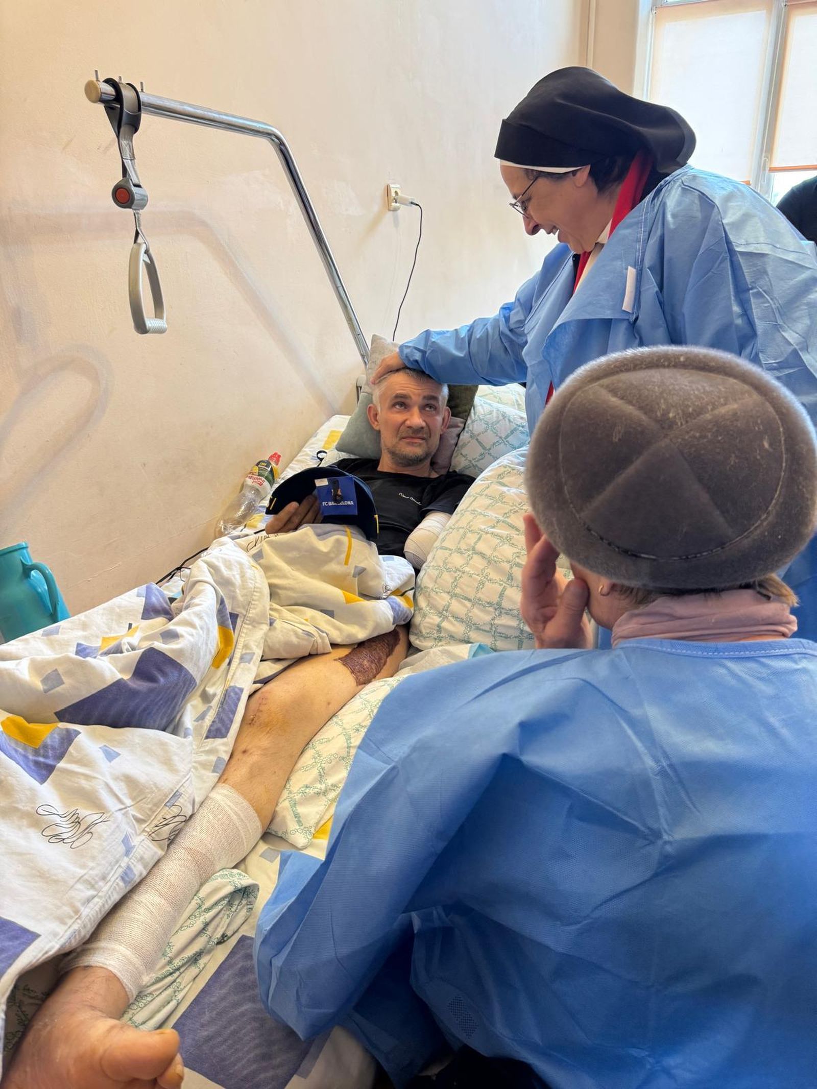 Sor Lucía Caram, con los enfermos