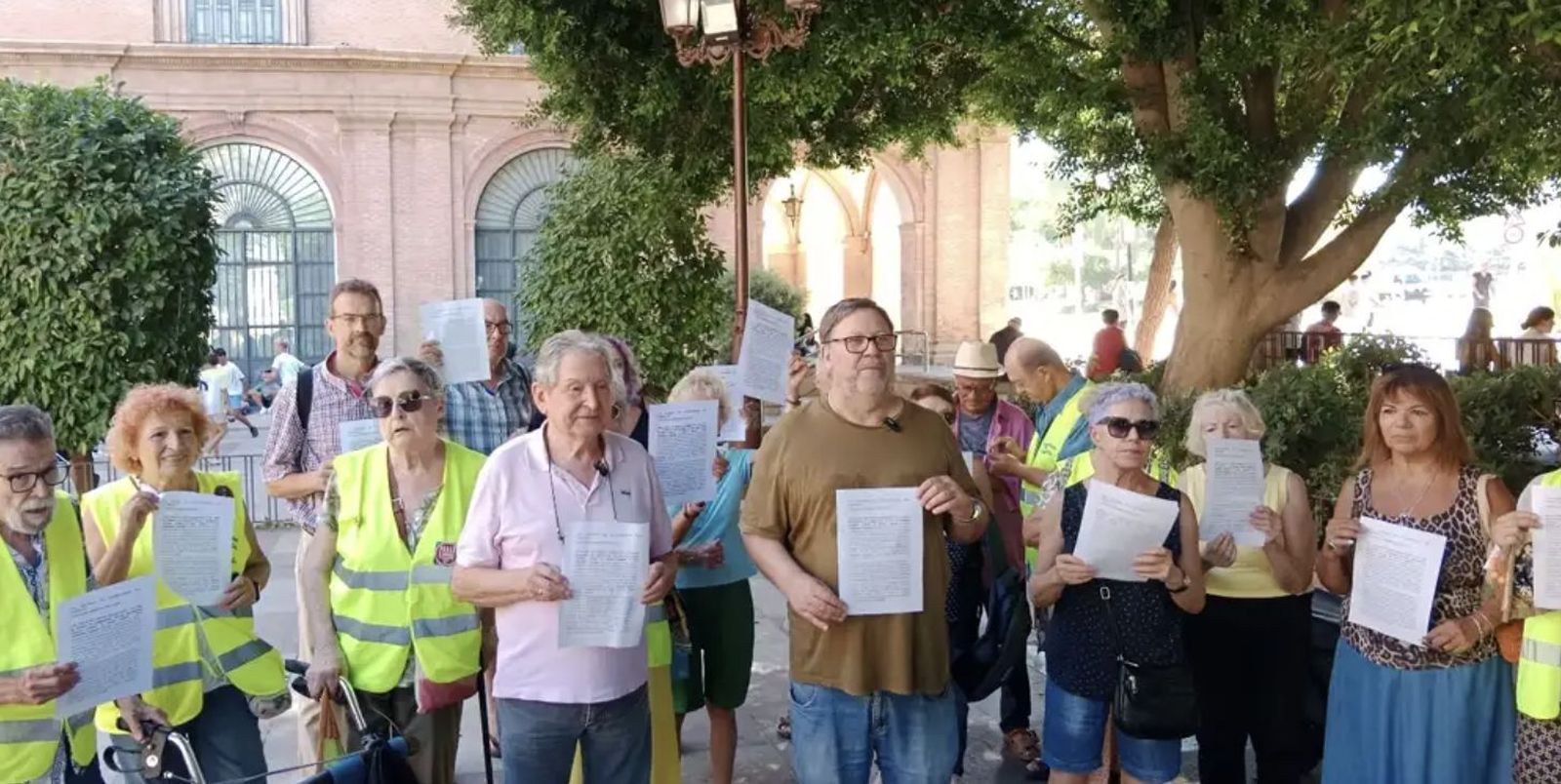 Concentración por los migrantes en Murcia
