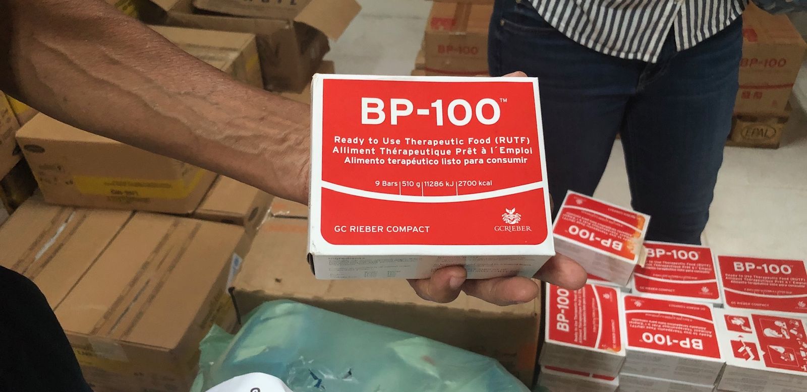 Tratamiento para niños desnutridos venezolanos