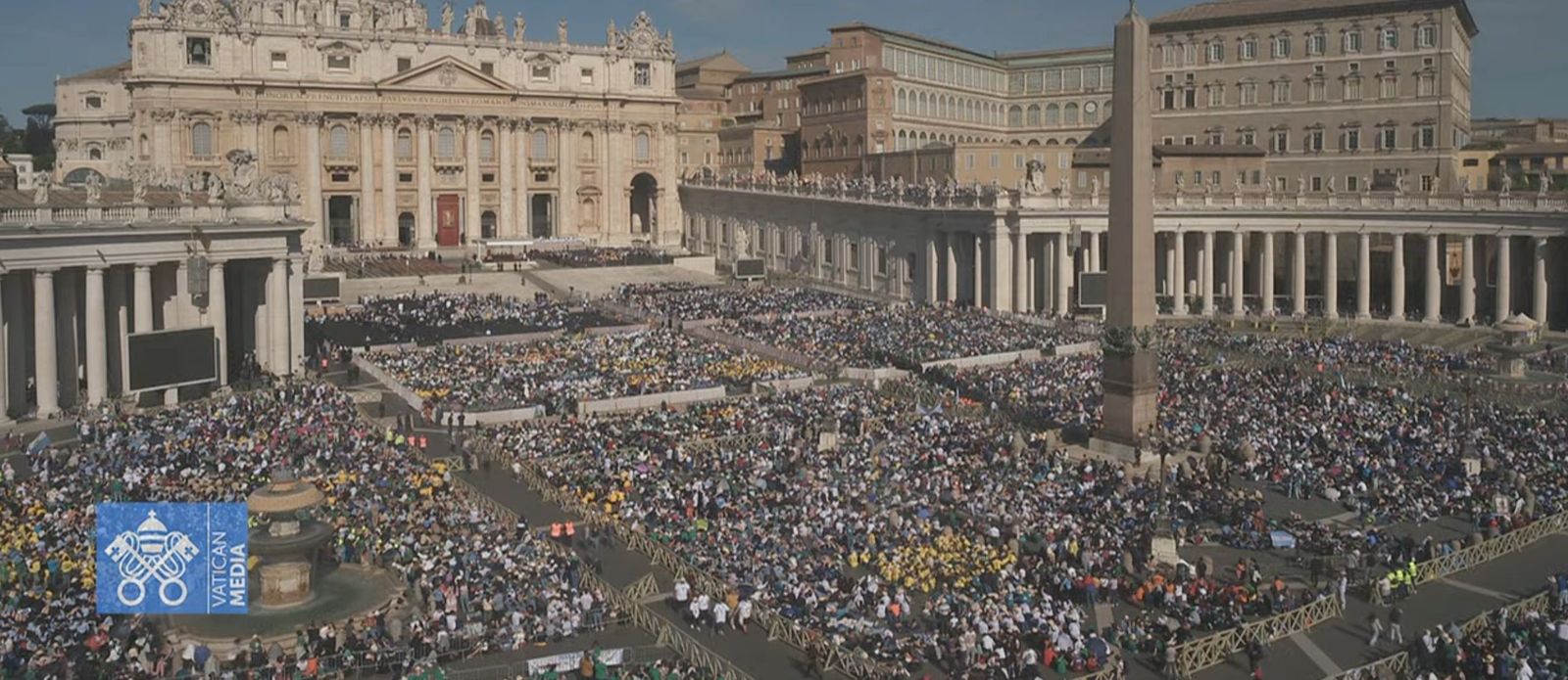 La Plaza de San Pedro el domingo de la misericordia