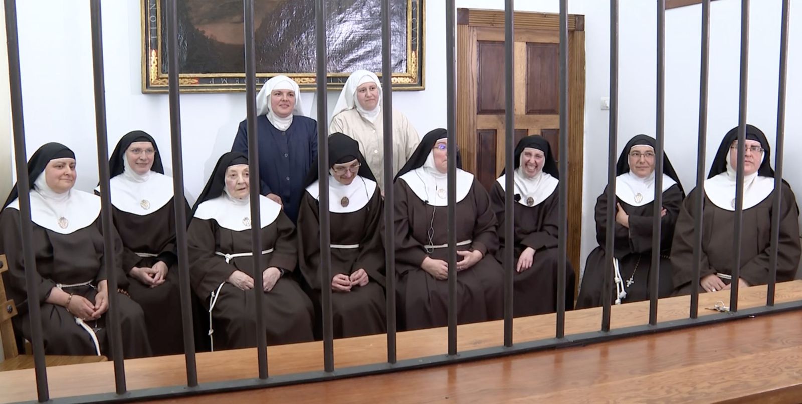 Las 10 clarisas que podrían ser excomulgadas