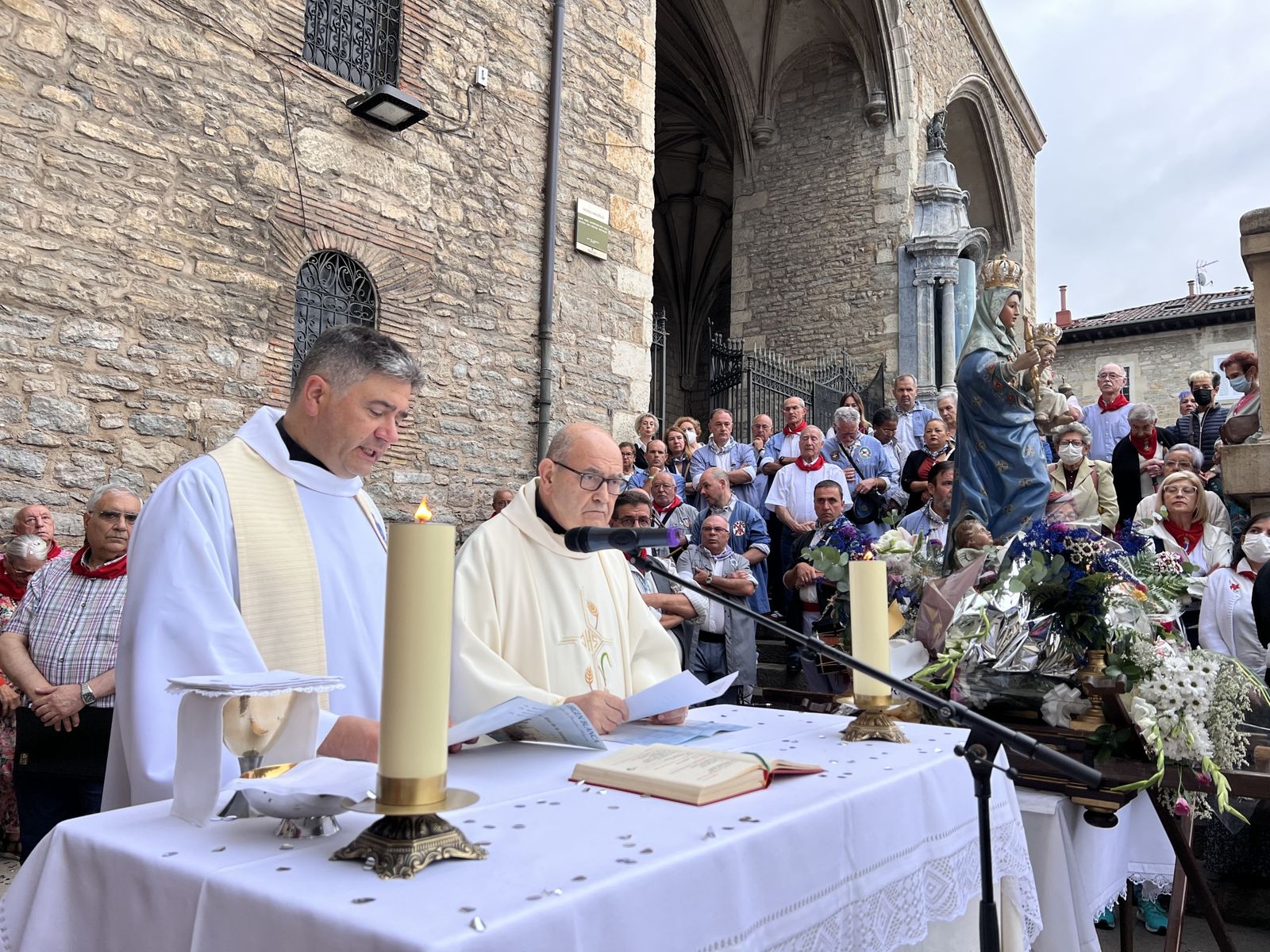 Ha fallecido Juan Carlos Aguillo, histórico  párroco de San Miguel y fundador de la  parroquia del Sagrado Corazón en Adurza