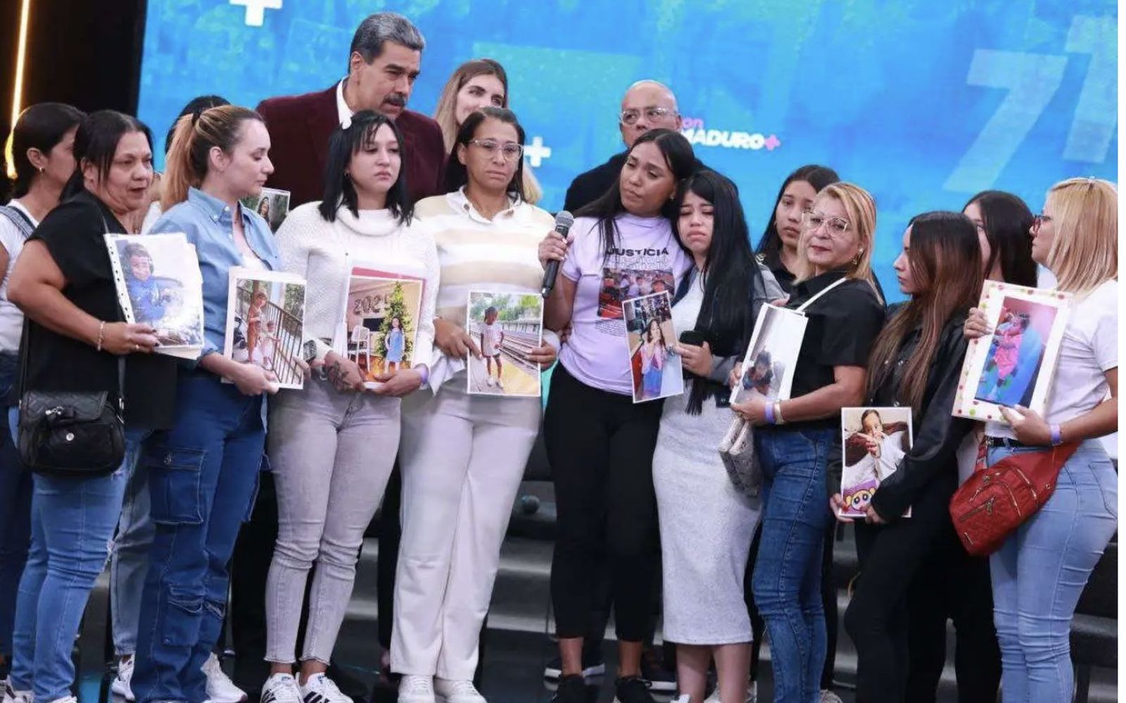 Maduro, con madres y abuelas de los menores 'secuestrados'