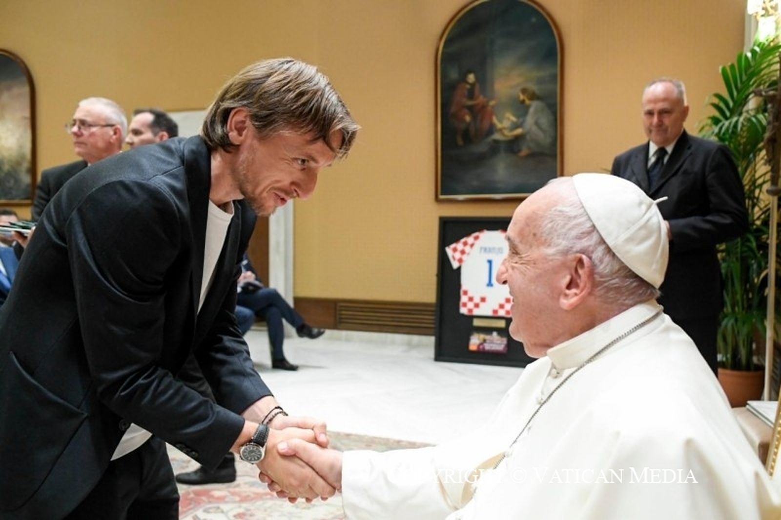 El Papa, con Luka Modric