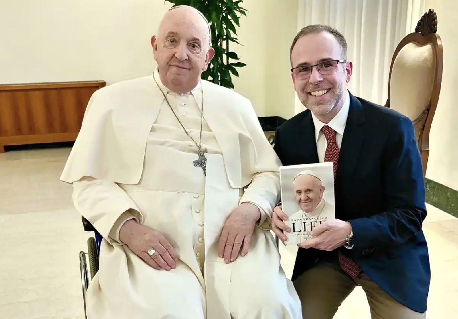 Fabio Marchese Ragona, con el Papa