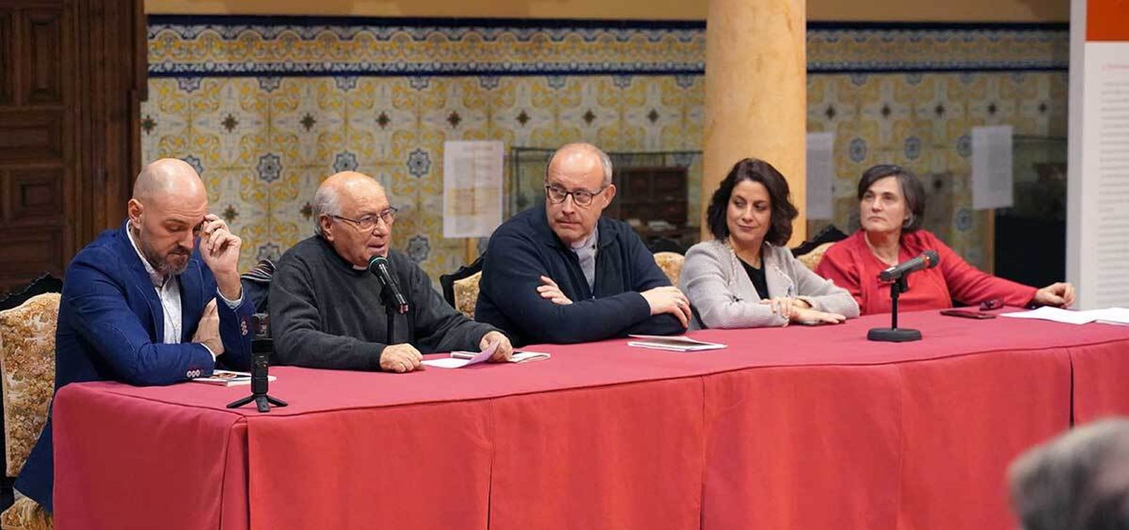 Presentación en Teruel del libro "El grupo juvenil de Vicente. Una historia de amor en Cristo"