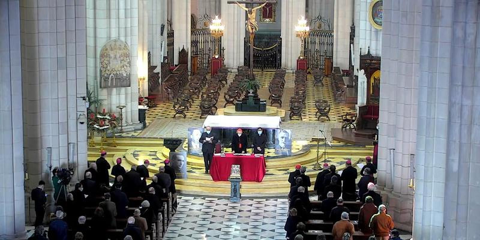 Ceremonia en la catedral de la Almudena
