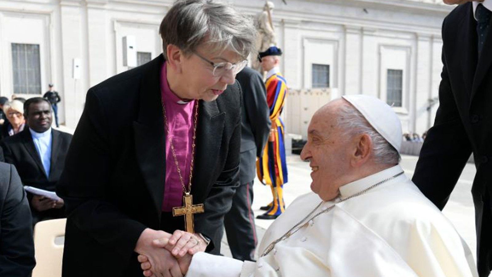 El Papa saluda a Kristina Kühnbaum-Schmidt