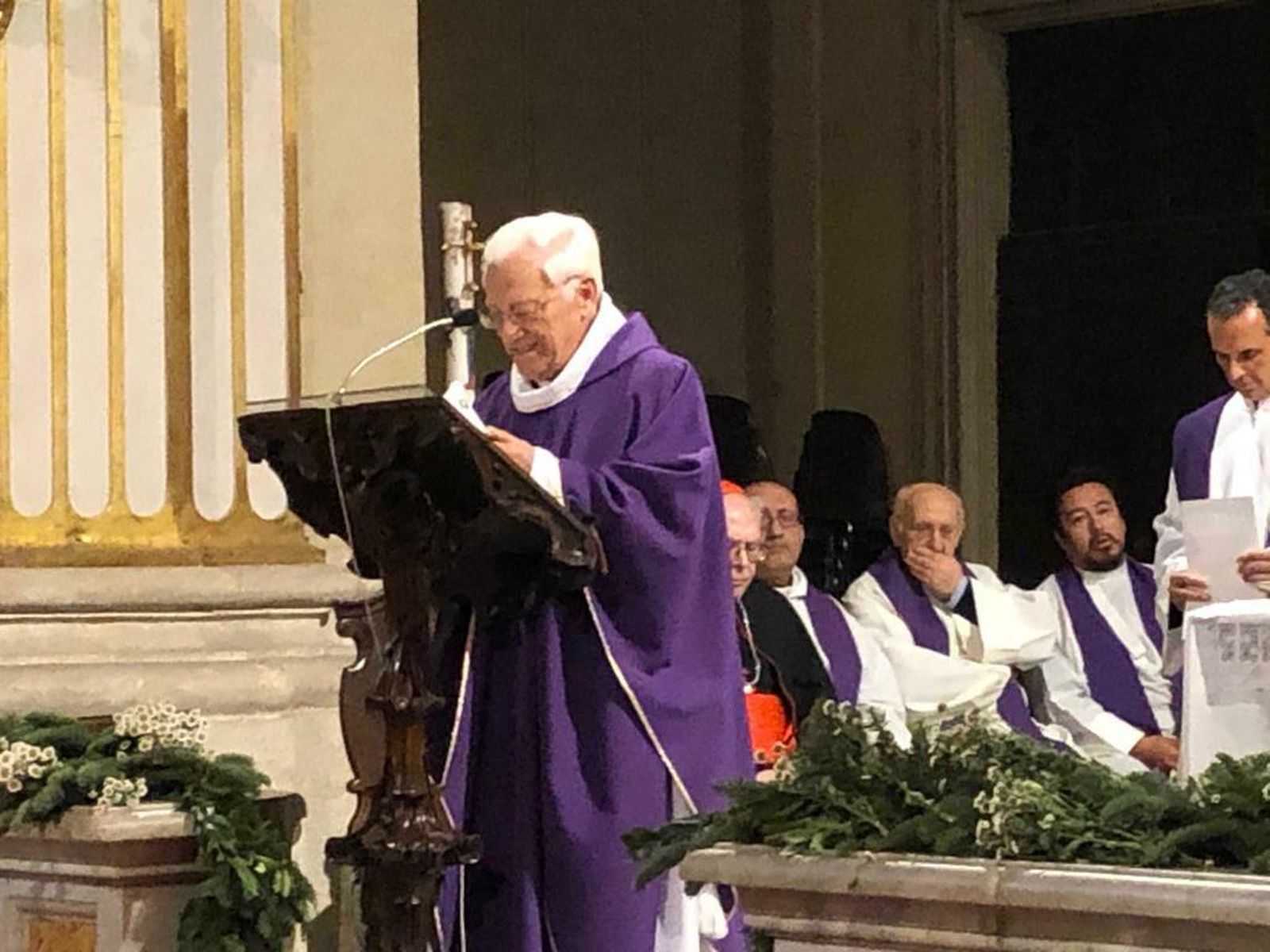 El padre Ángel da las gracias al Papa