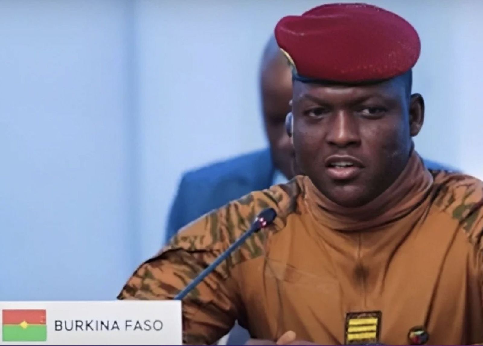 Ibrahim Traoré, al frente de la junta militar que gobierna Burkina Fasso