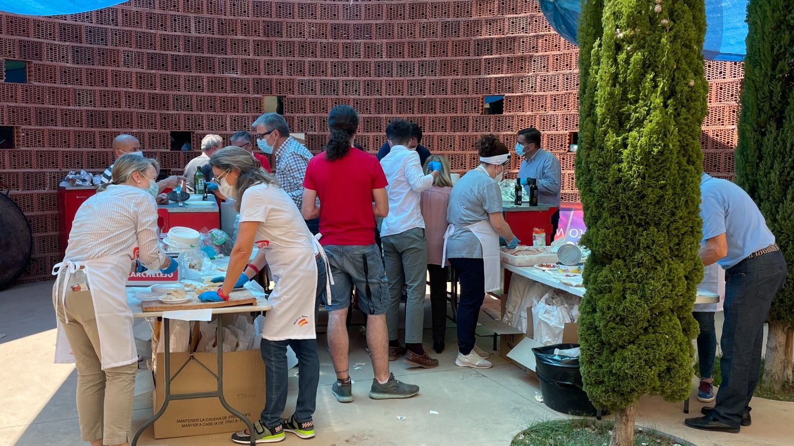 Voluntarios de la parroquia de San Pedro Poveda