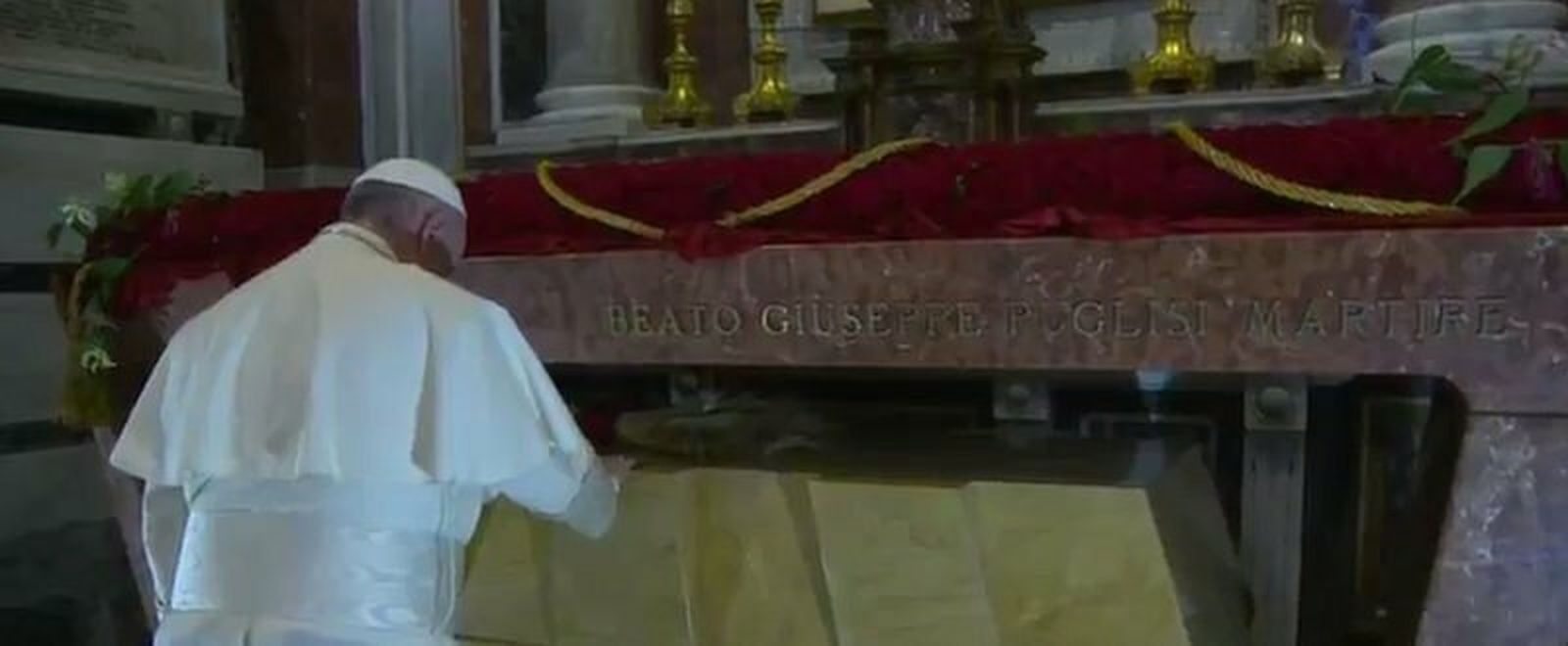 El Papa, ante la tumba de Pino Puglisi