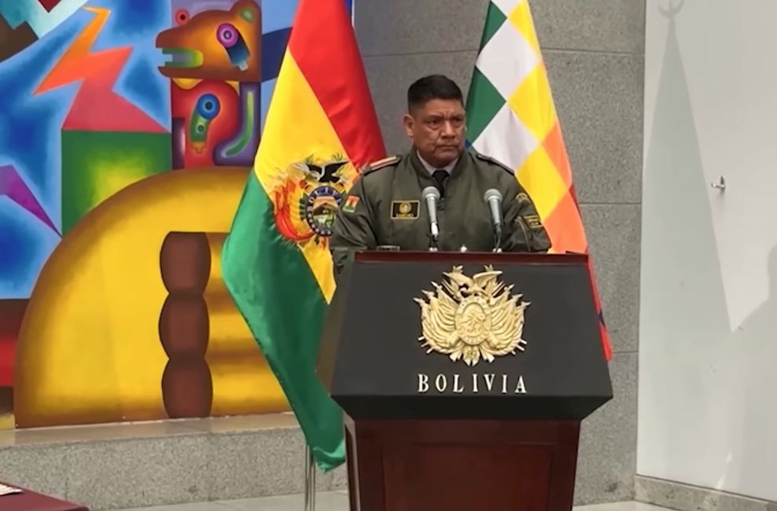 José Sánchez ordena la retirada de las fuerzas militares