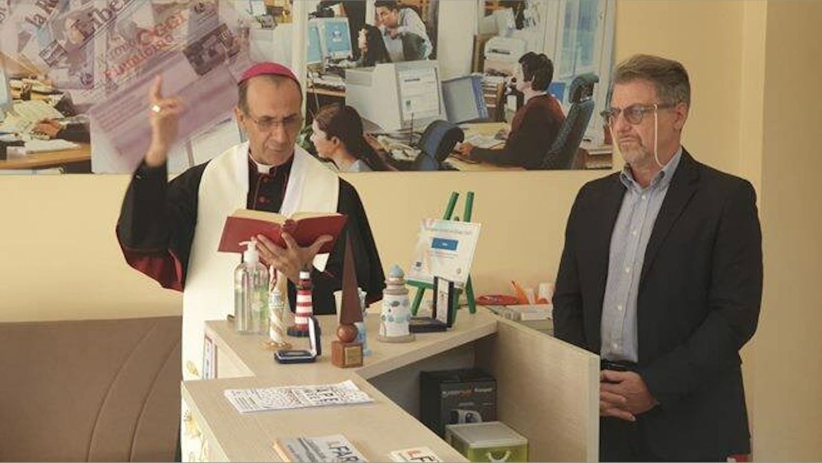 Salvatore Micalef  en una bendición 'fake'