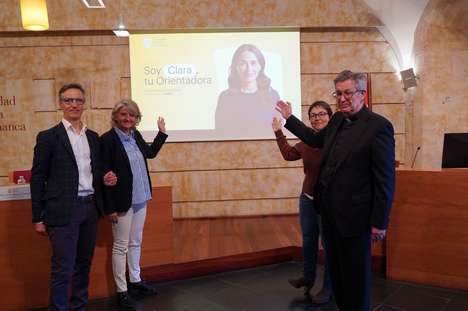 Clara, la nueva asistente virtual de la UPSA