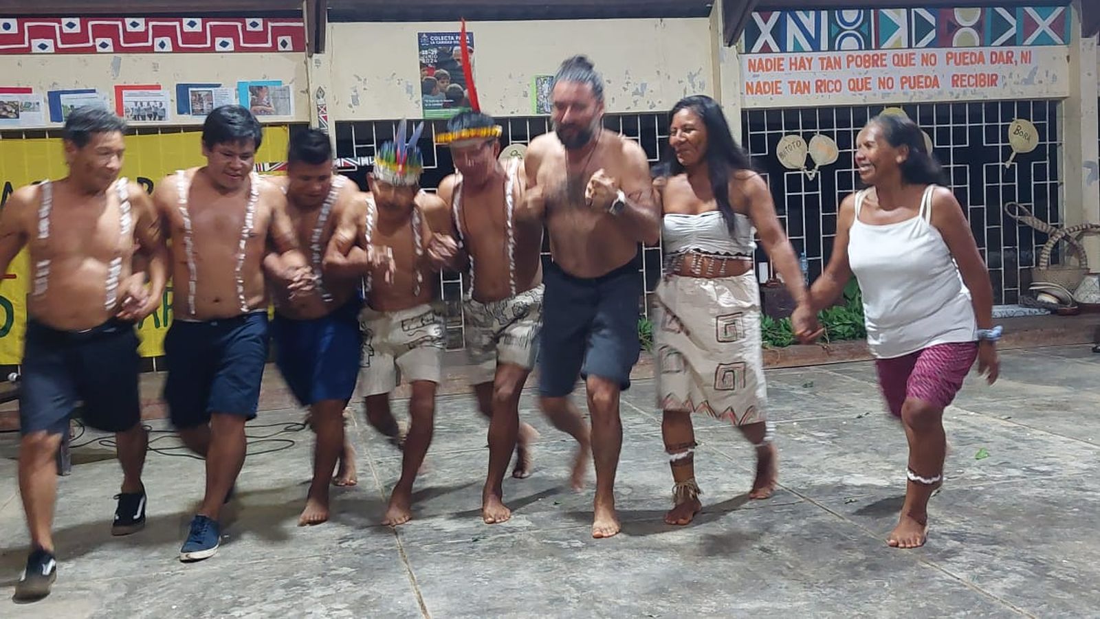 Rubiela Ríos danzando