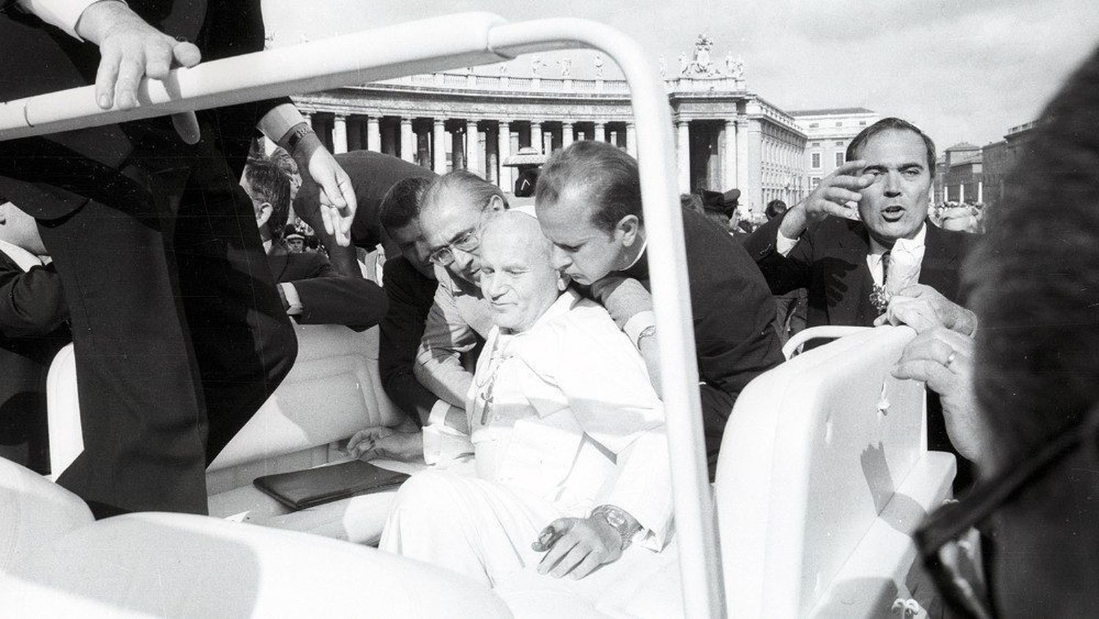 Juan Pblo II se desploma