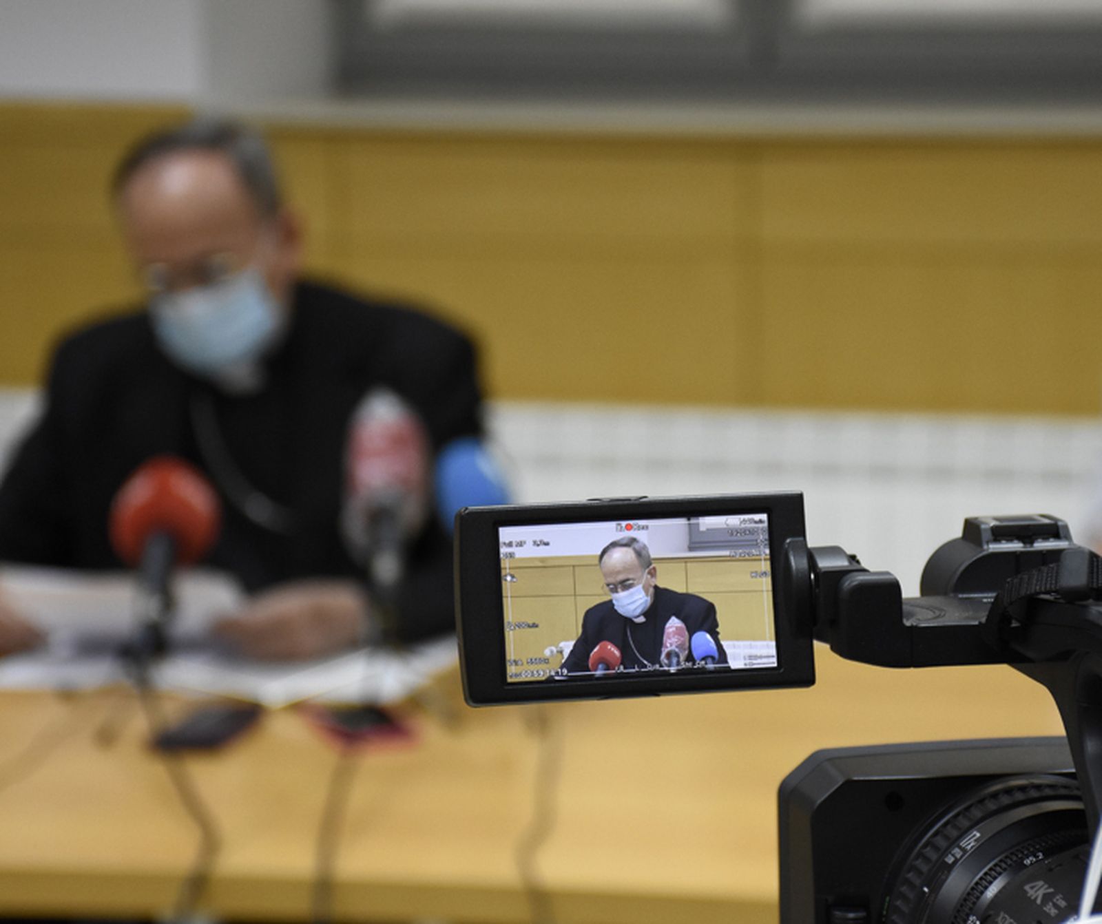 El obispo de Salamanca, Carlos López