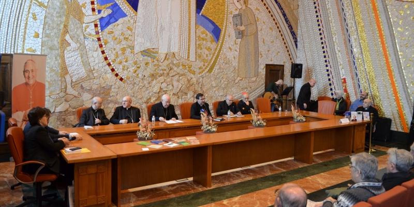 Mesa redonda en la Almudena sobre el beato Eduardo Pironio
