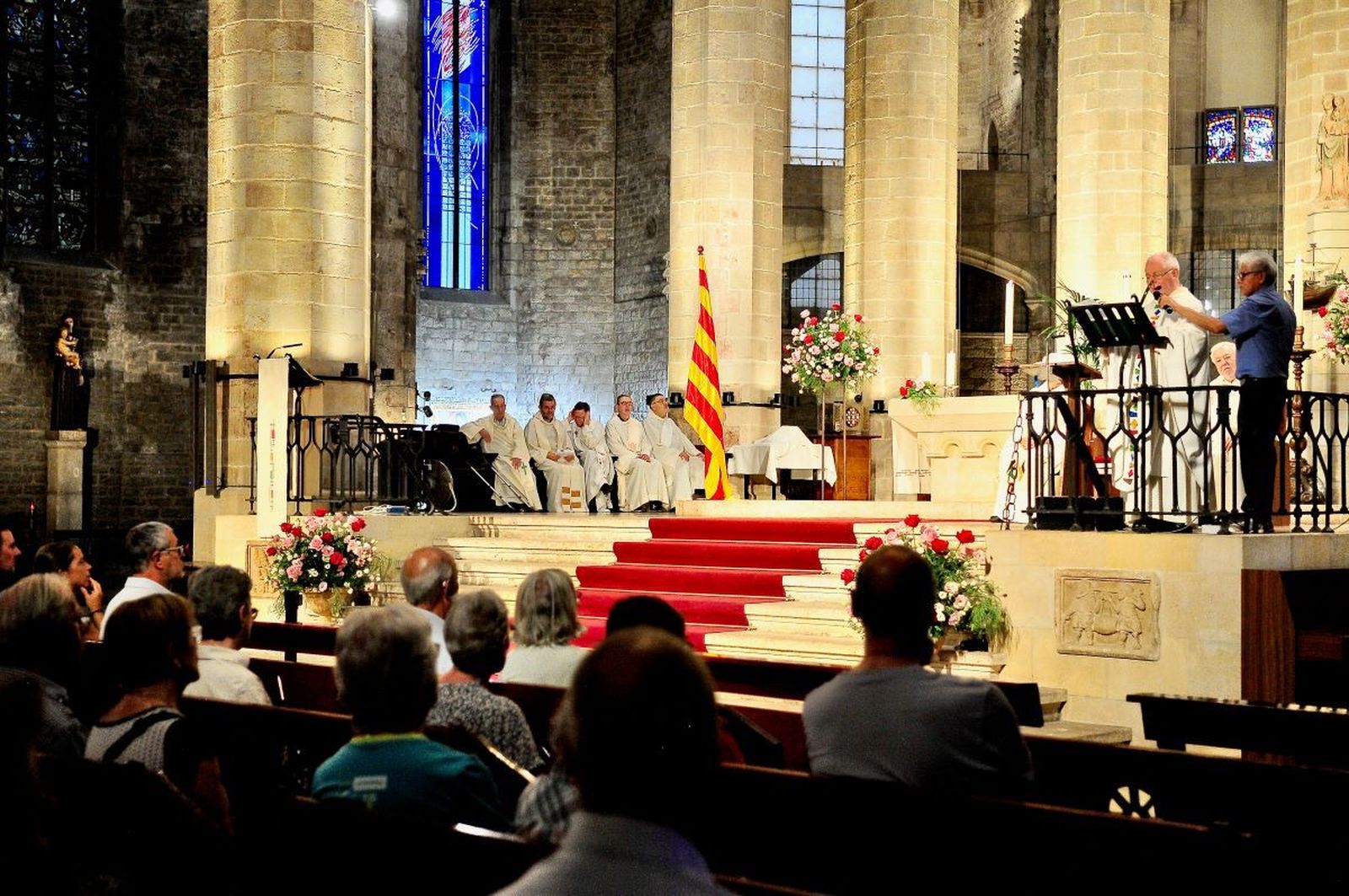 Misa de la Diada organizada por la Liga Espiritual en Santa María de Mar