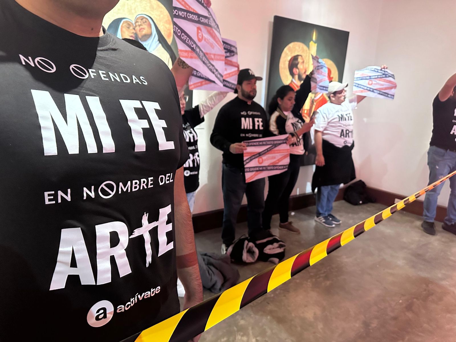 Jóvenes católicos clausuran exposición "La venida del Señor" por atentar contra su fe