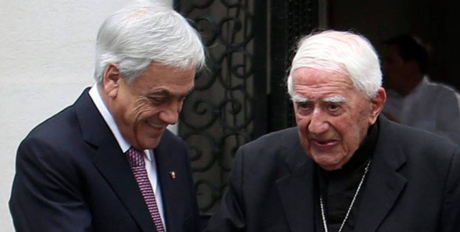 El presidente de Chile junto a Bernardino Piñera