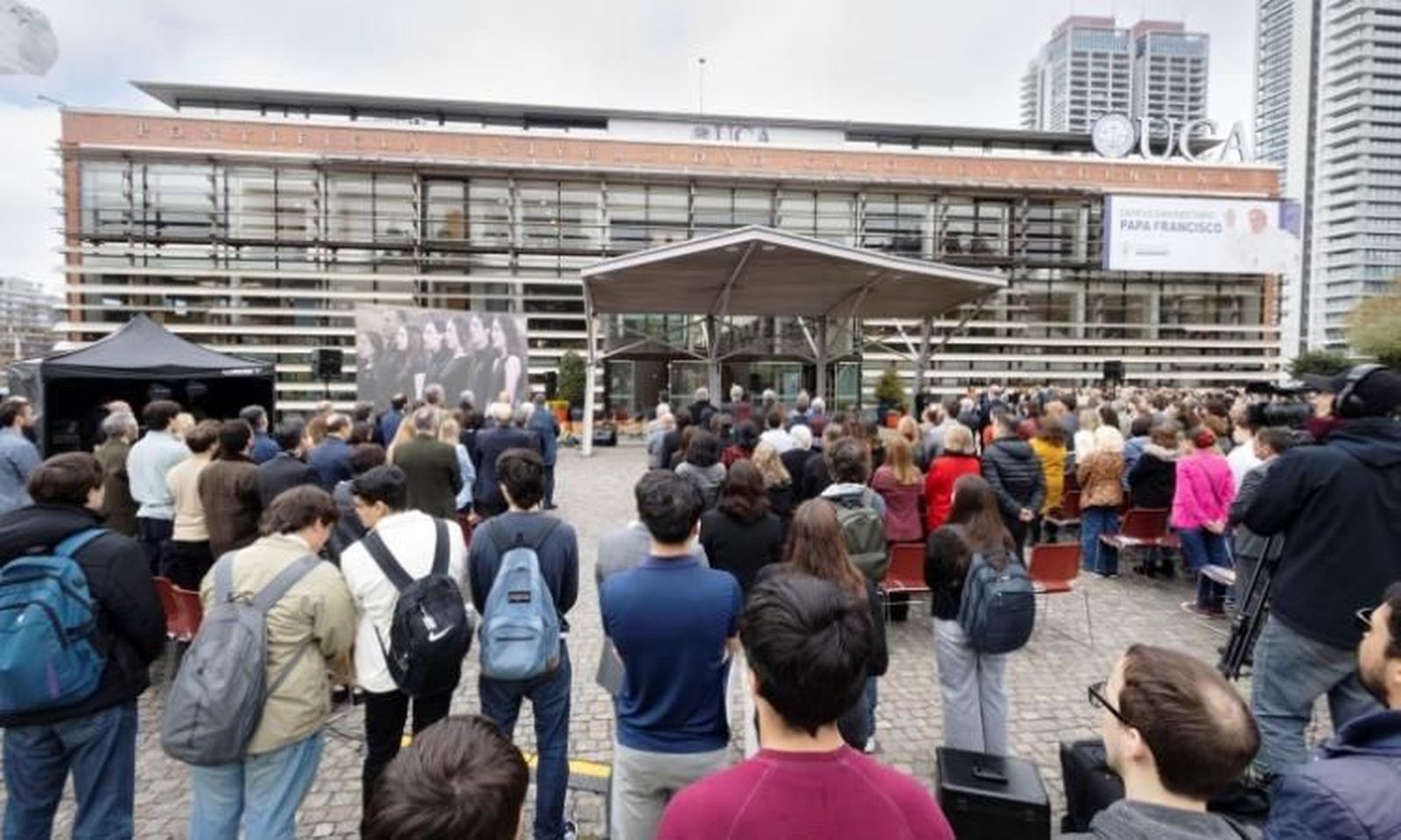 Homenaje de la UCA al papa Francisco