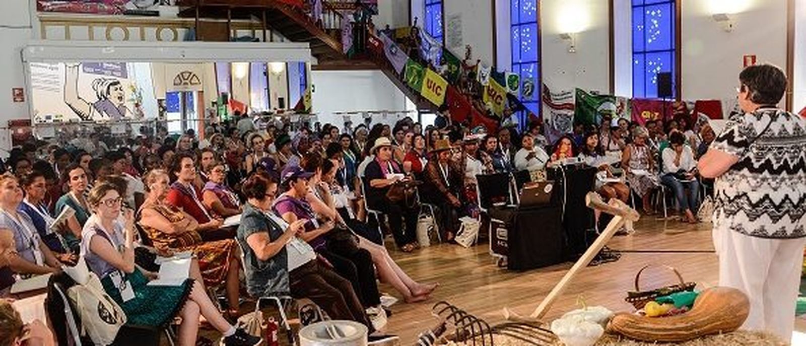 Definitivamente, ¡sí es una buena noticia! el que haya más mujeres en la Curia Romana