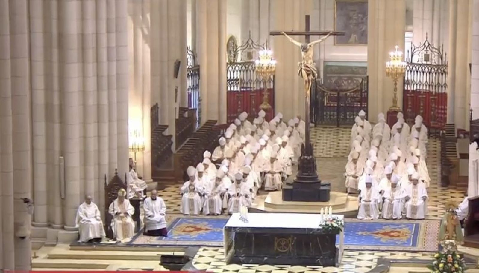 Misa en La Almudena