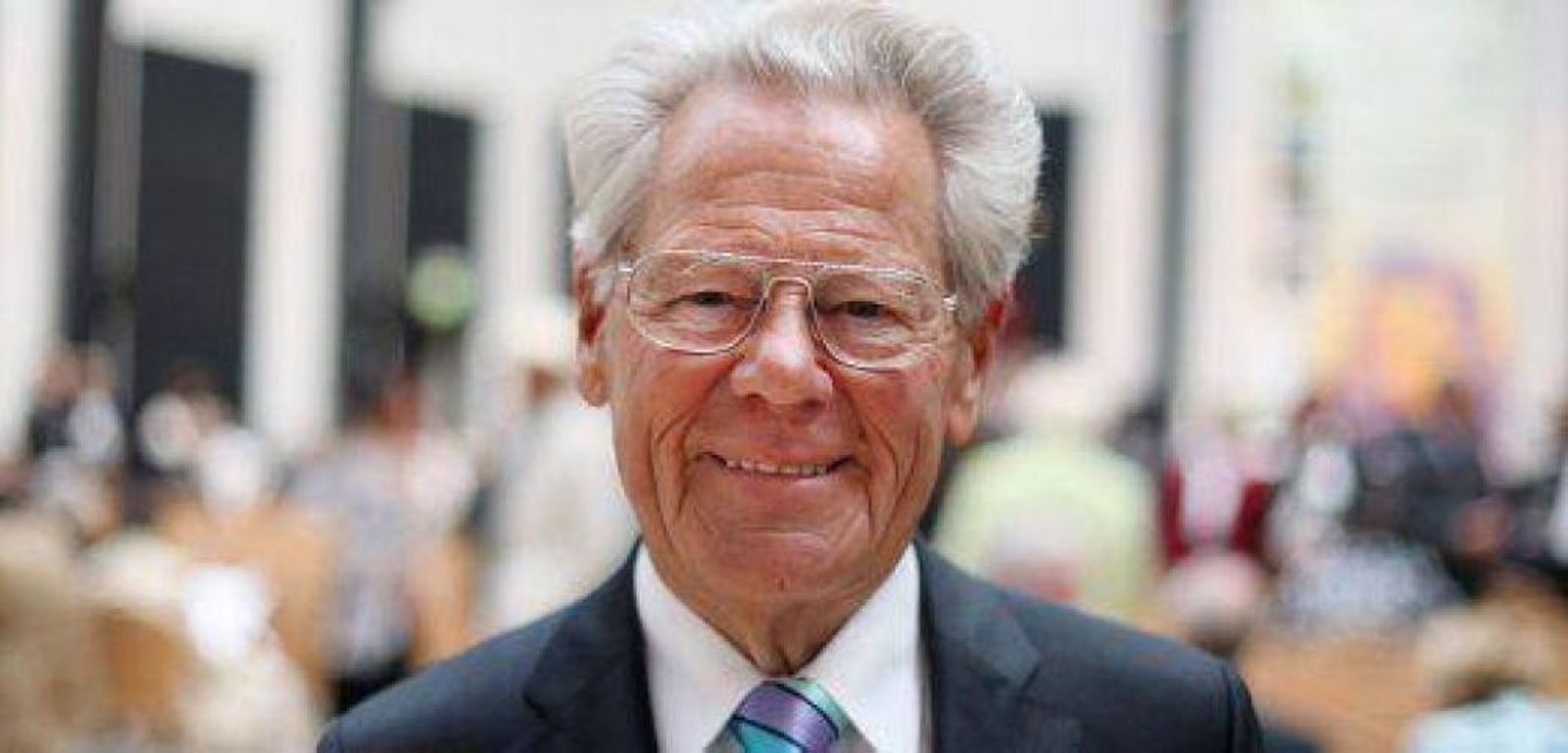 El Papa bendijo a Hans Küng antes de morir: "Se sintió en paz con la Iglesia y con Francisco"