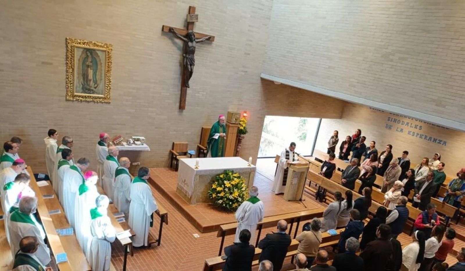 Apertura del encuentro de padres y madres sinodales en Bogotá