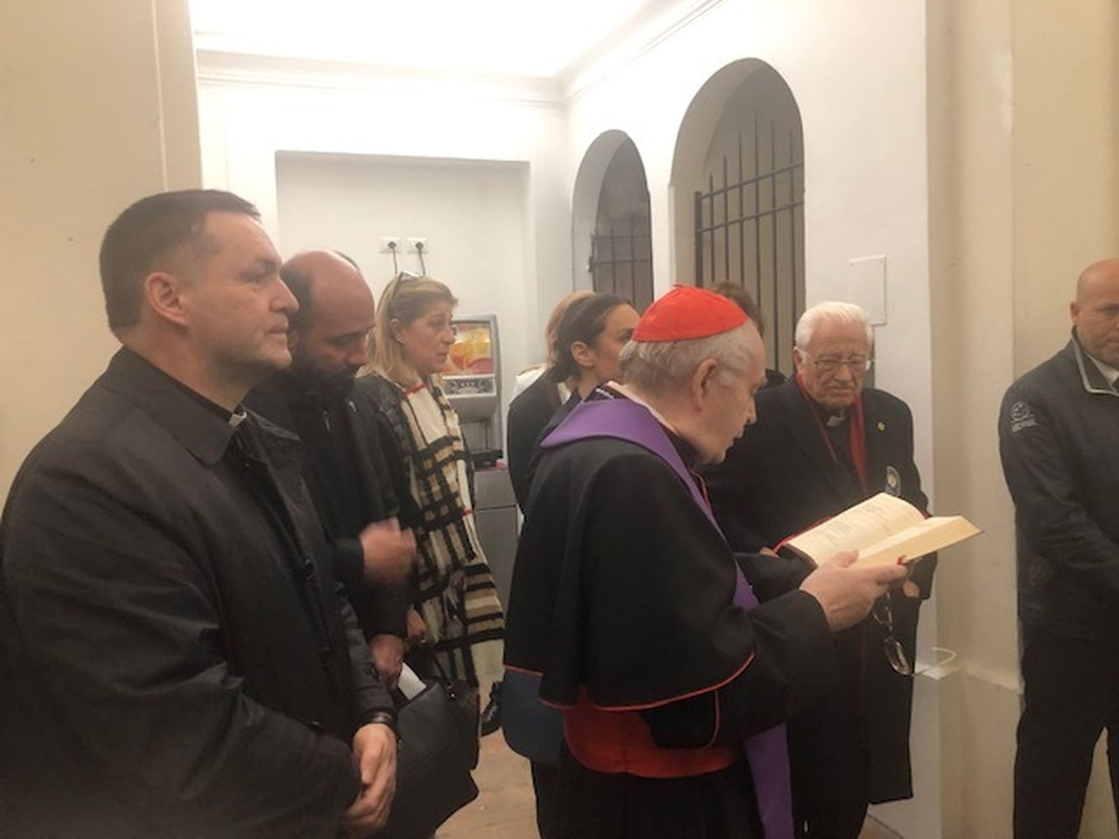 Berzosa, junto al cardenal Bocos y el Padre Ángel, en Roma