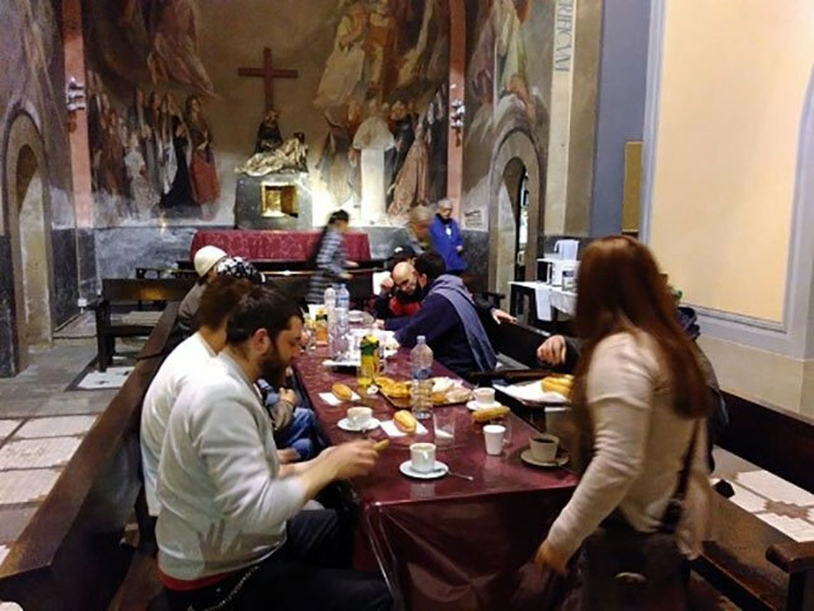 Santa Anna, un "hospital de campaña" en el corazón de Barcelona