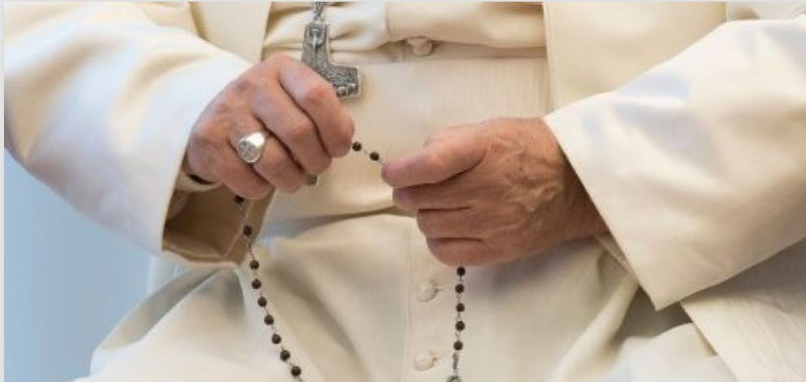 El Papa reza el rosario