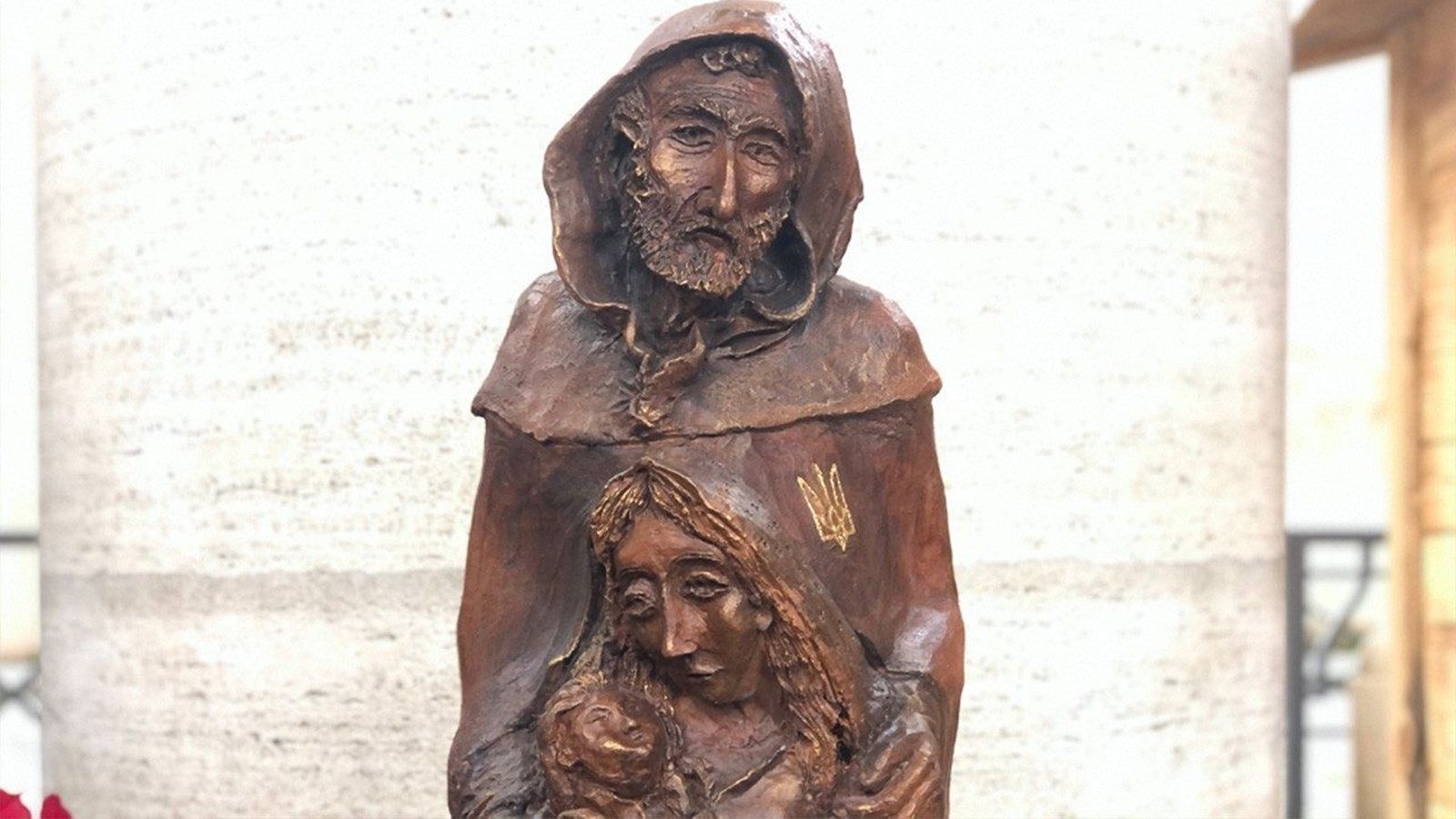 Escultura de Luciano Caprotti: "Pesebre del tiempo de guerra"