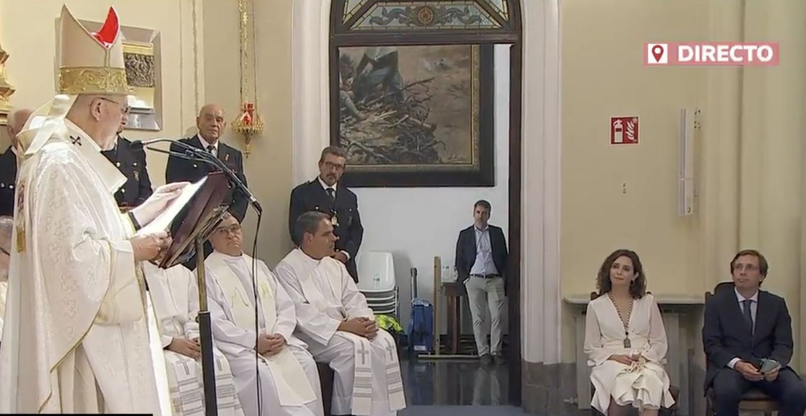 Osoro, ante la presidenta Isabel Díaz Ayuso y el alcalde José Luis Martínez-Almeida