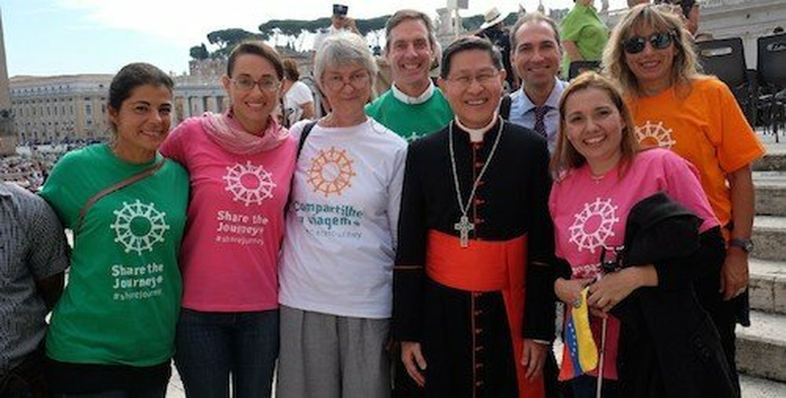 Tagle, con los responsables de Cáritas