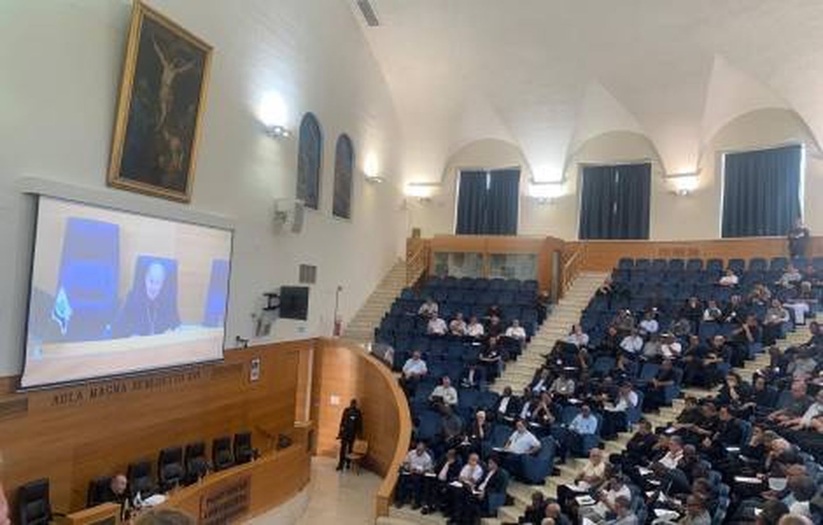 Ponencia del cardenal Schönborn en la formación de los nuevos obispos. Roma.