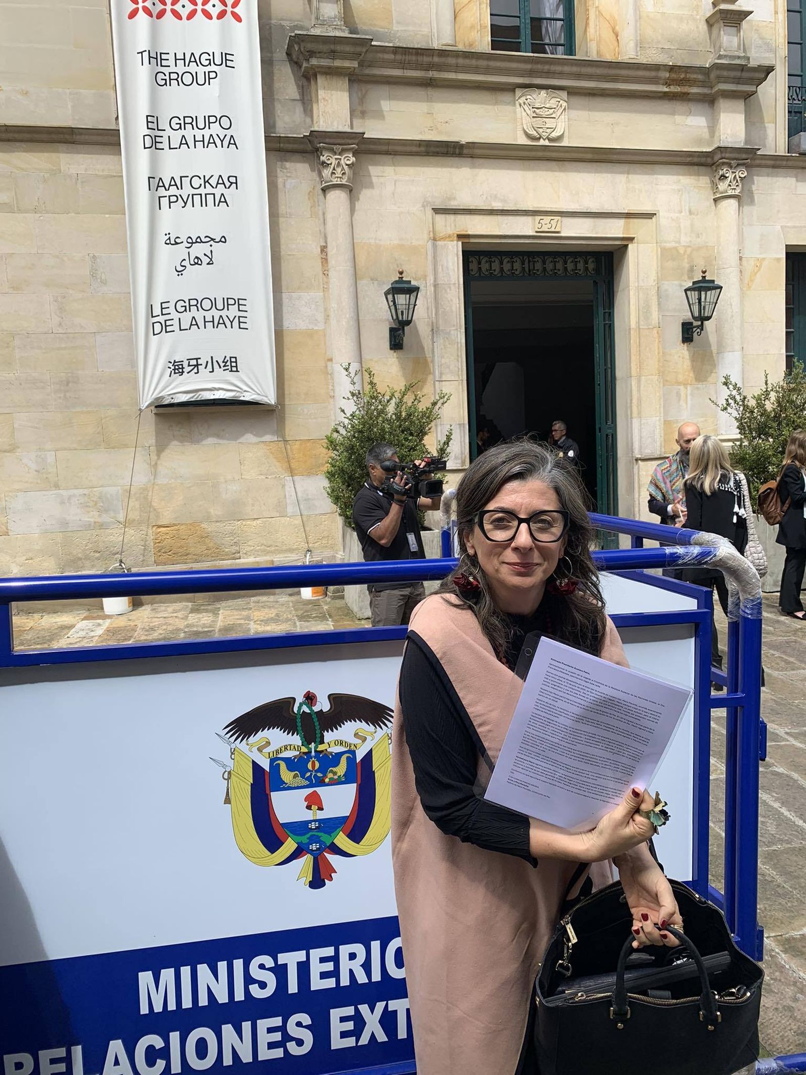 Francesca Albanese en la Cancillería de Bogotá