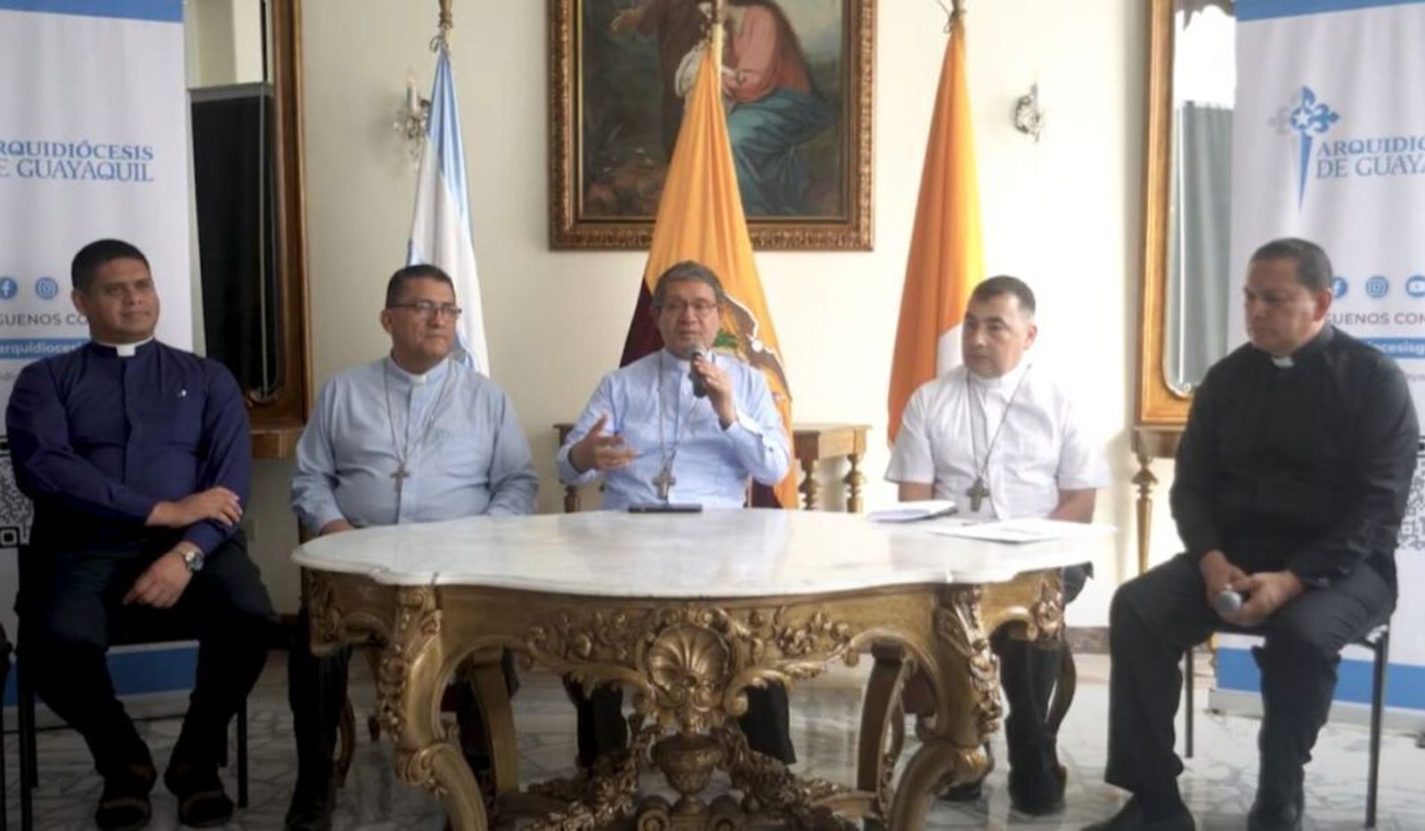 Monseñor Cabrera en rueda de prensa