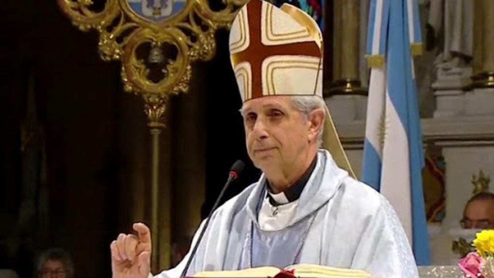 Cardenal Poli en la fiesta de San Cayetano
