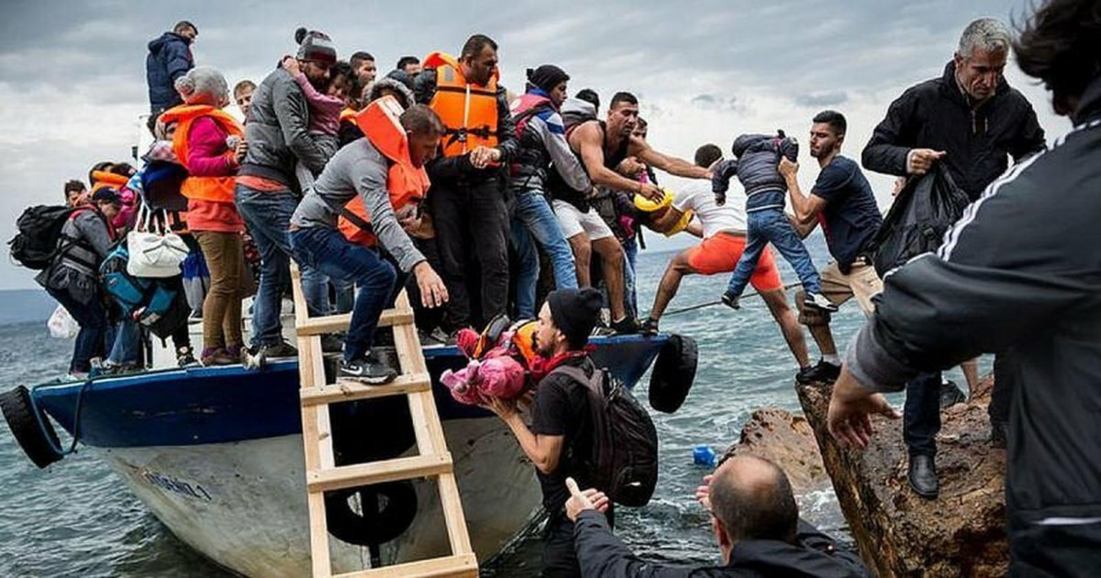 Rescatemos a los inmigrantes ya