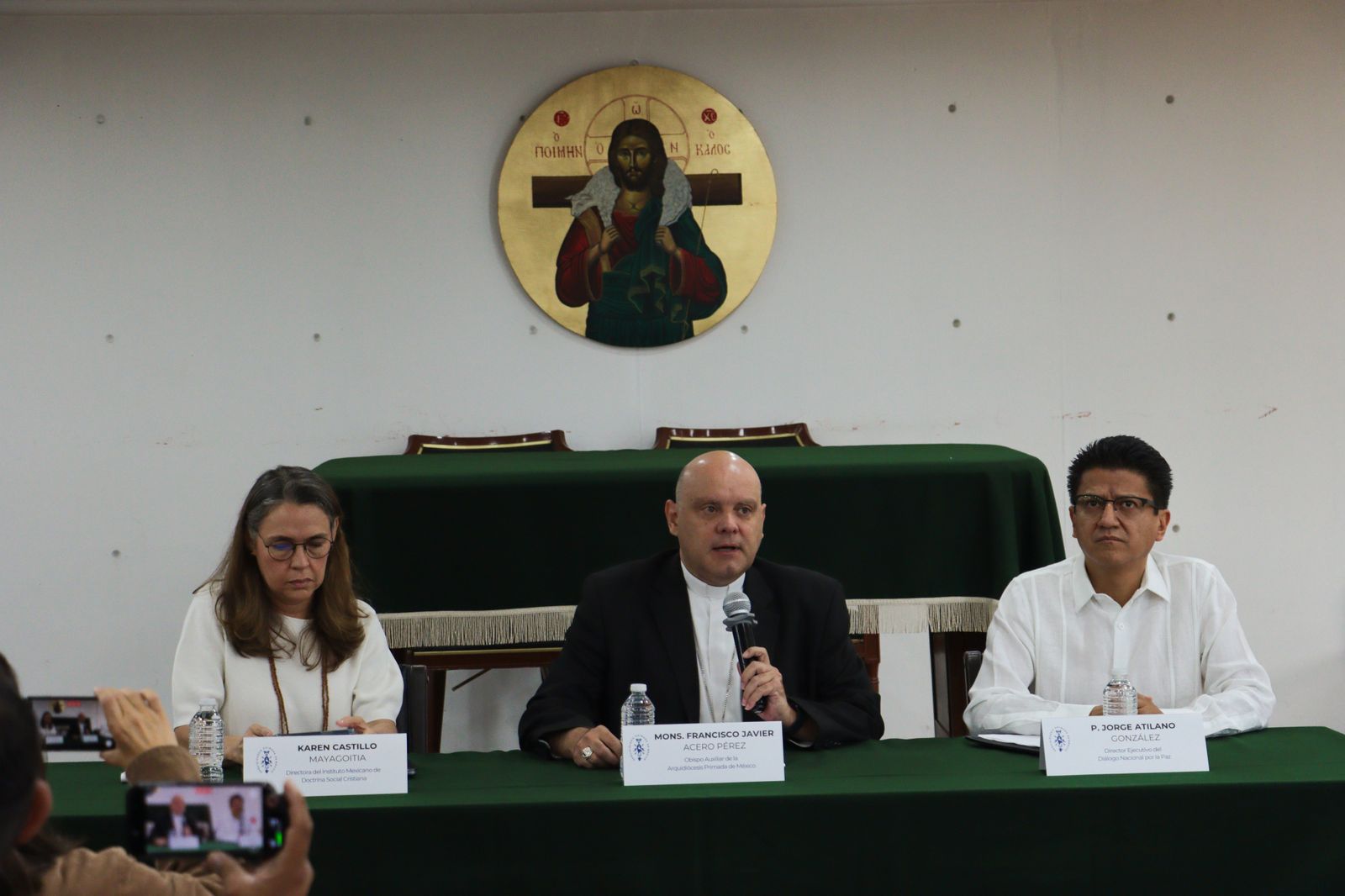 "Basta ya. Dejen de matar, dejen a la población en paz": Mons. Francisco Acero