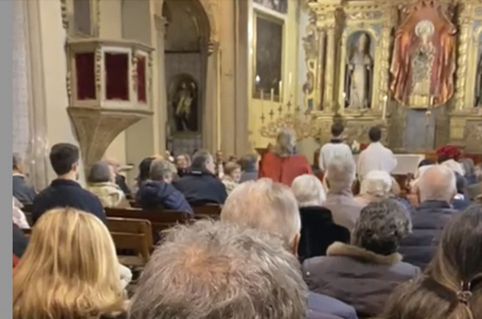 MIsa en la capilla del monasterio de las jerónimas de Mallorca