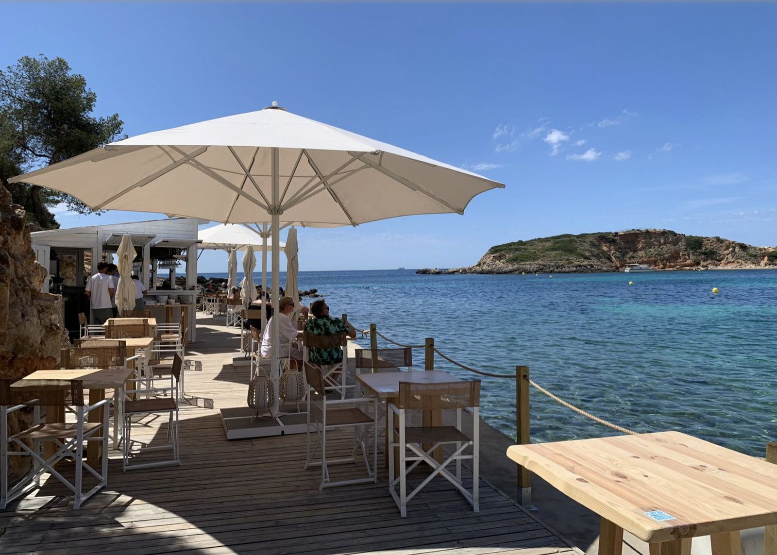 Tabgha, el chiringuito solidario que dará un techo a los que no lo tienen