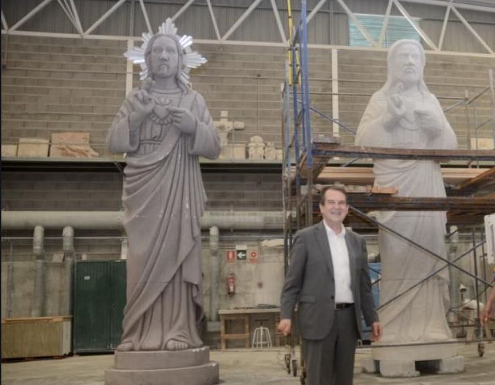 Estatua gigantesca del Sagrado Corazón en Vigo