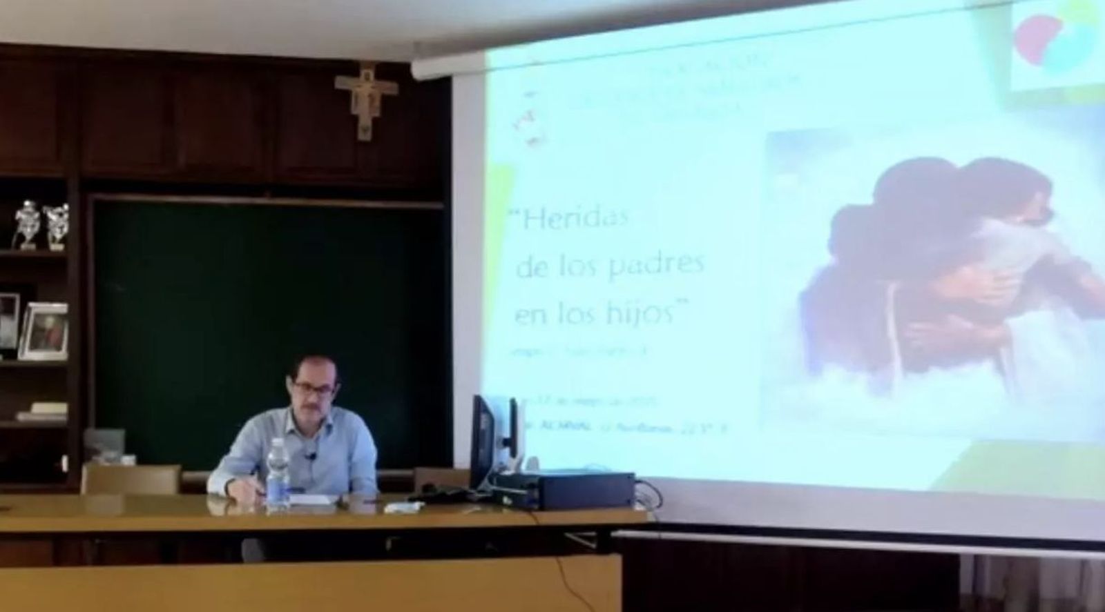 Fernando Mulet, durante una charla