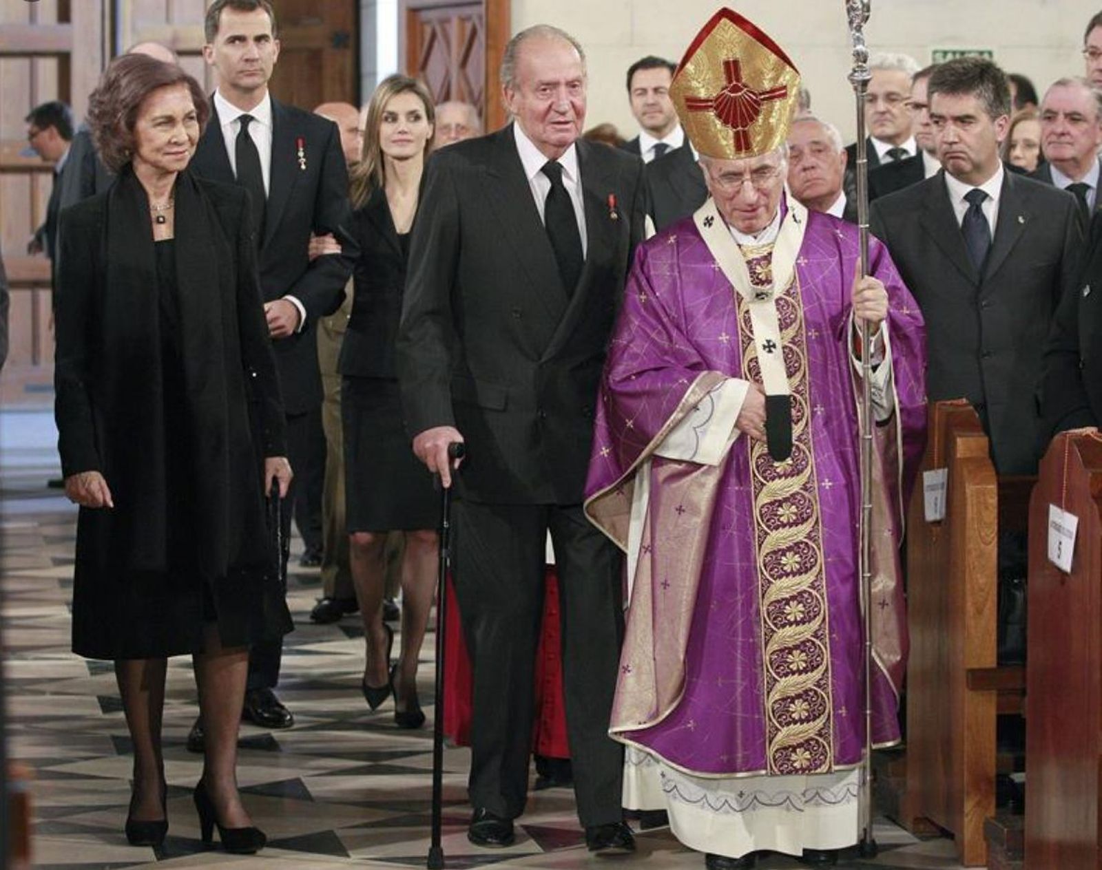 Los obispos agradecen al rey emérito su contribución a la "democracia y concordia"